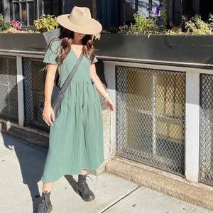 NWT Universal Thread Goods Co Short Sleeve Wrap Dress - Meadow Green